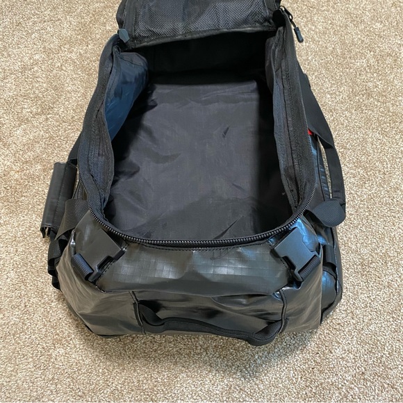 Levi’s Black Duffle/Backpack/Weekender bag Levis - Picture 7 of 9